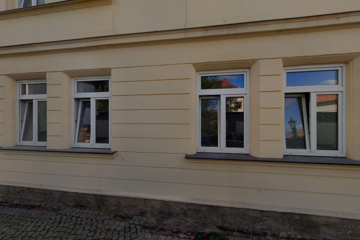 Realitní kancelář INSTAL foto 2