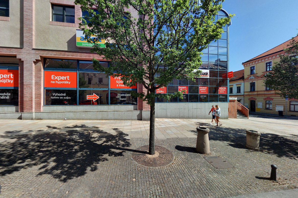 Bankomat UniCredit Bank Czech Republic foto 3