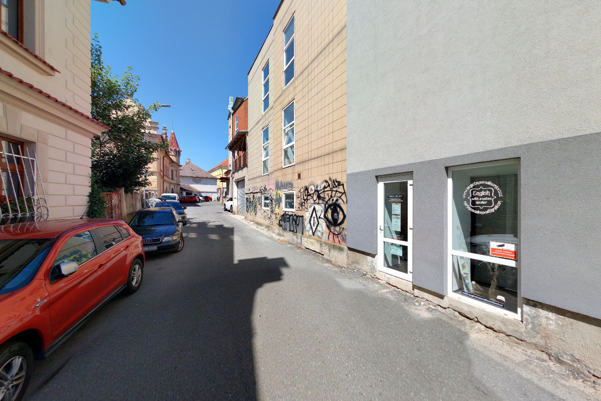 Mgr. Martina Švadlenová