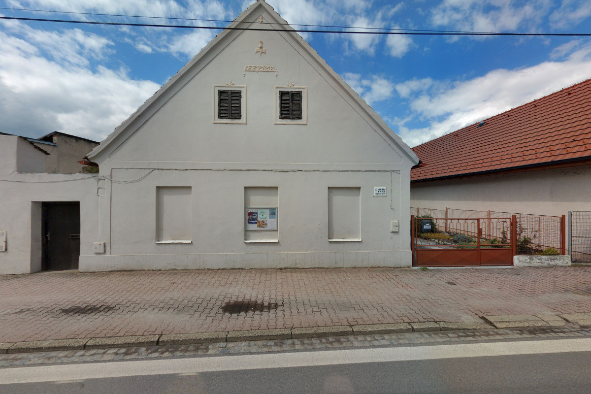 Náboženská obec Církve československé husitské v Českých Budějovicích - Rožnově foto 2