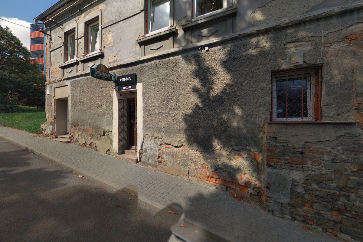 Hospoda Zámecká 703