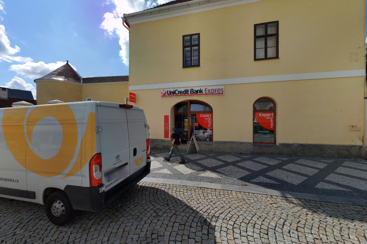 Bankomat UniCredit Bank Czech Republic foto 3