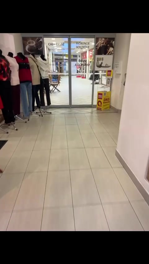 Café Zmrzlinkovna Pasáž foto 2 (náhled videa)