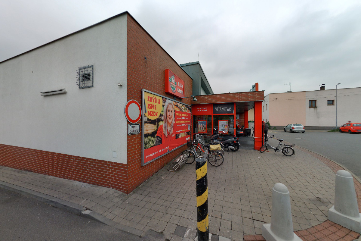 Makovec - maso uzeniny