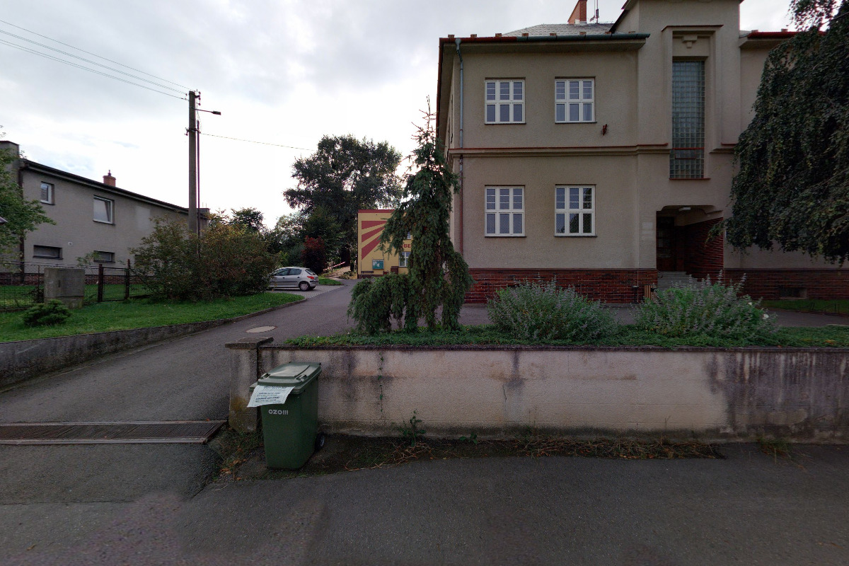 Obecní knihovna Albrechtičky foto 2