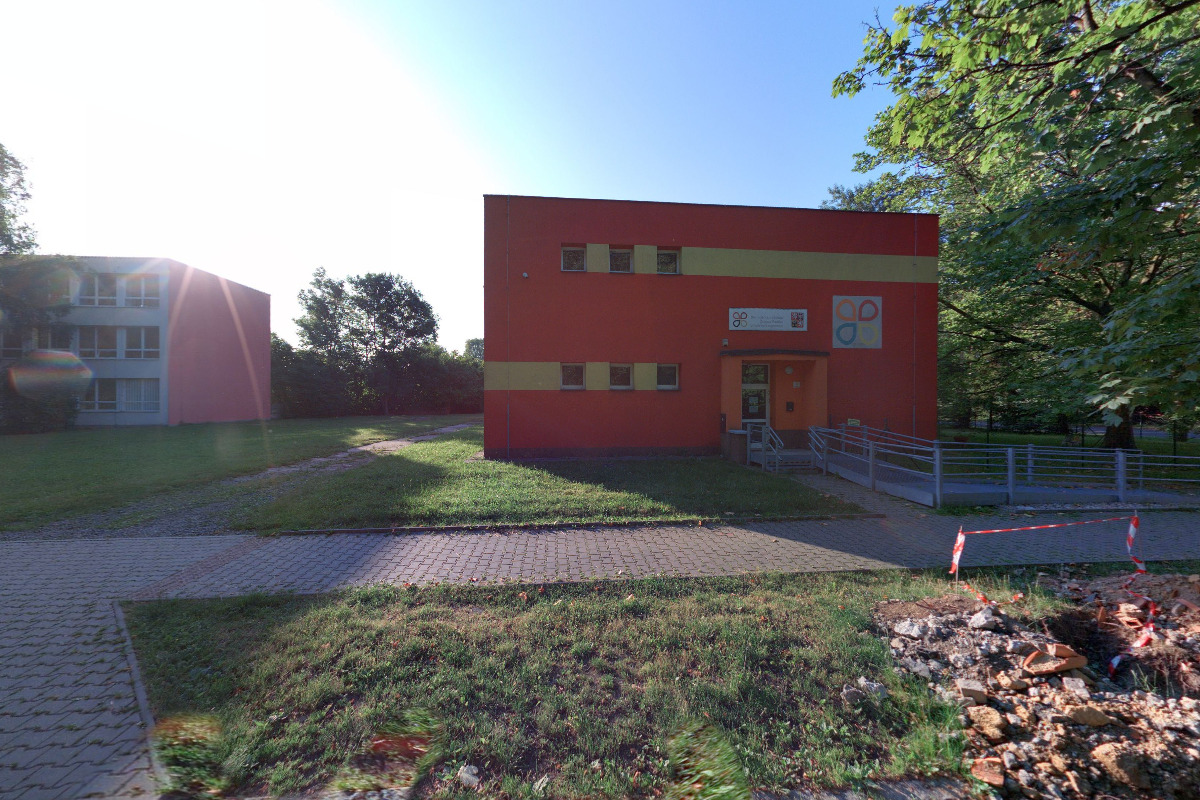 Dům dětí a mládeže, Ostrava - Poruba foto 2