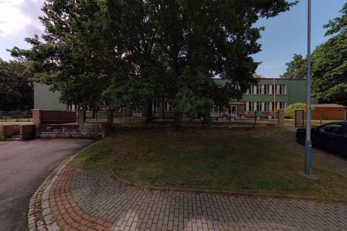 Základní škola a Mateřská škola, Ukrajinská