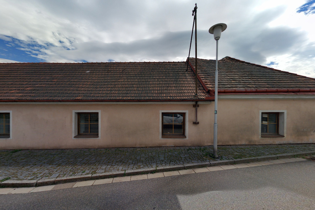 Alena Ládová - DOZER, s.r.o.