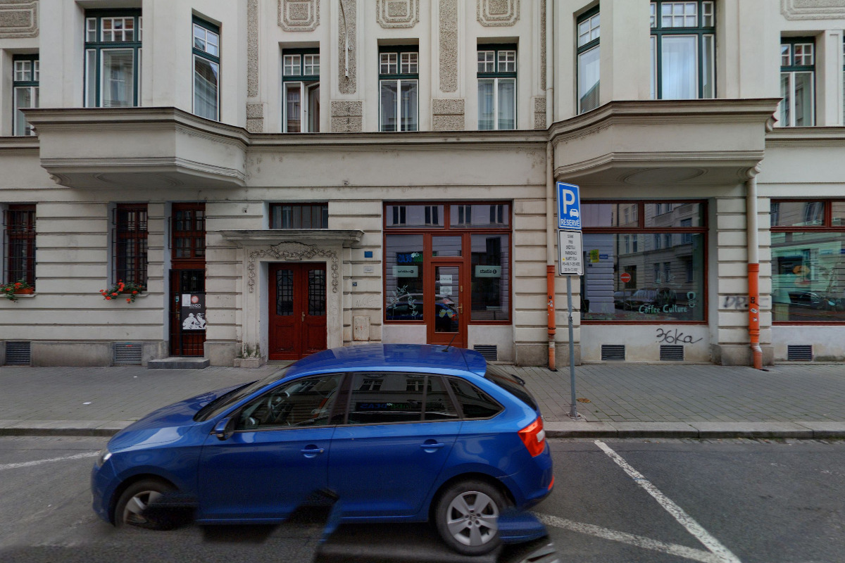 Divadlo improvizace Odvaz