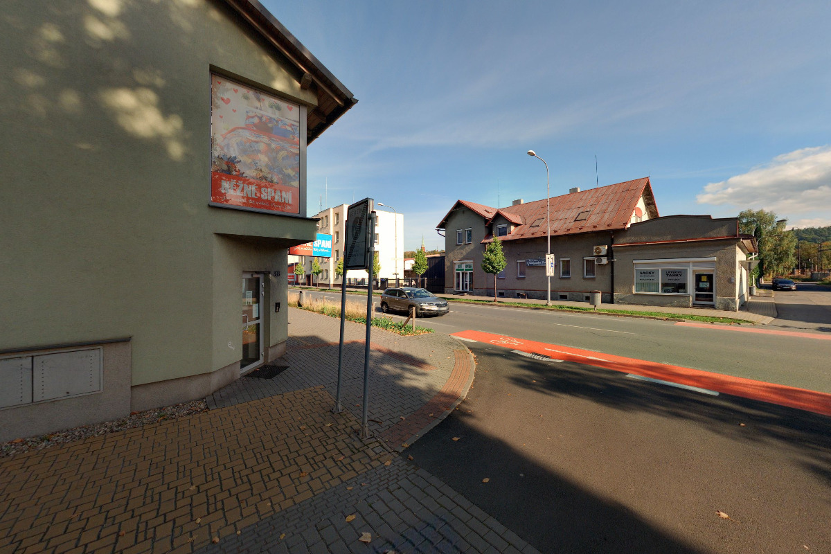 Květinka na růžku foto 1