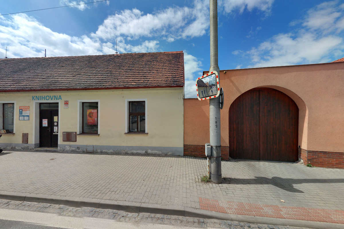 Jihočeská vědecká knihovna v Českých Budějovicích foto 2