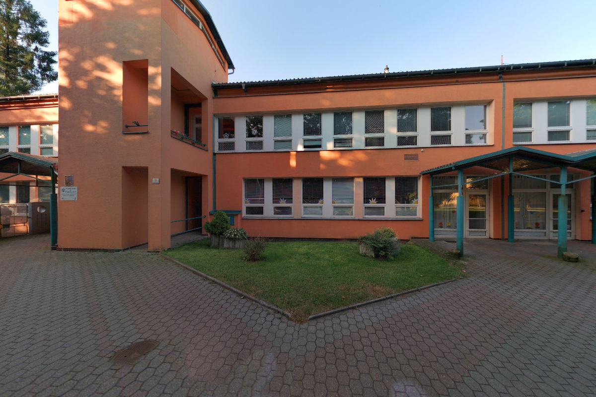 ZŠ a MŠ Ostrava-Poruba, Ukrajinská