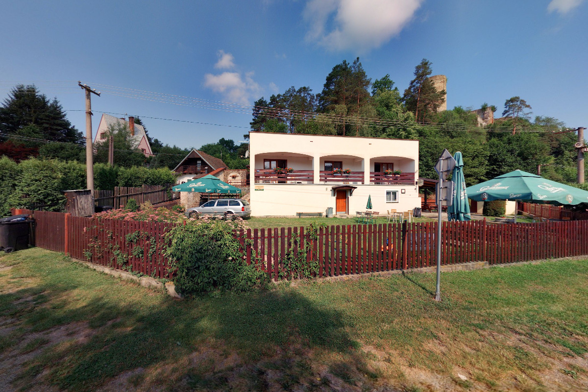 Ubytování Pod hradem foto 2