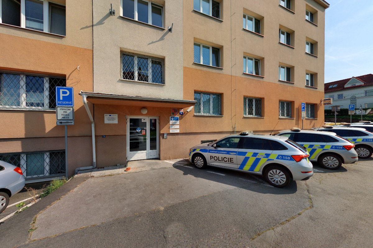 Policie ČR - Obvodní oddělení Mariánské Hory foto 2