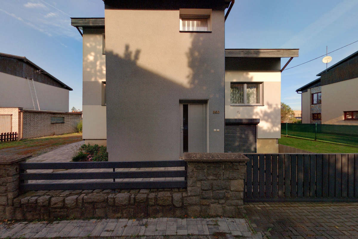 DELUXE VISION, s.r.o.