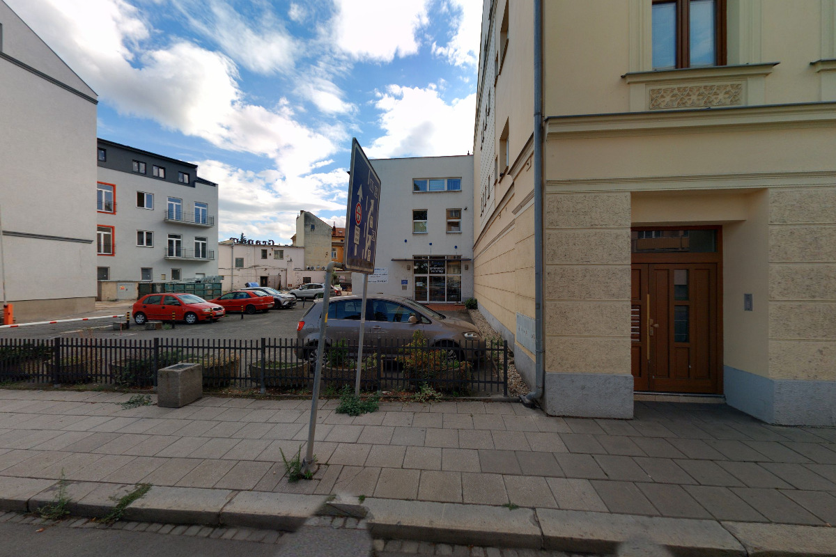 MUDr. Jíří Tesarčík - Ortopedicko - protetická ambulace