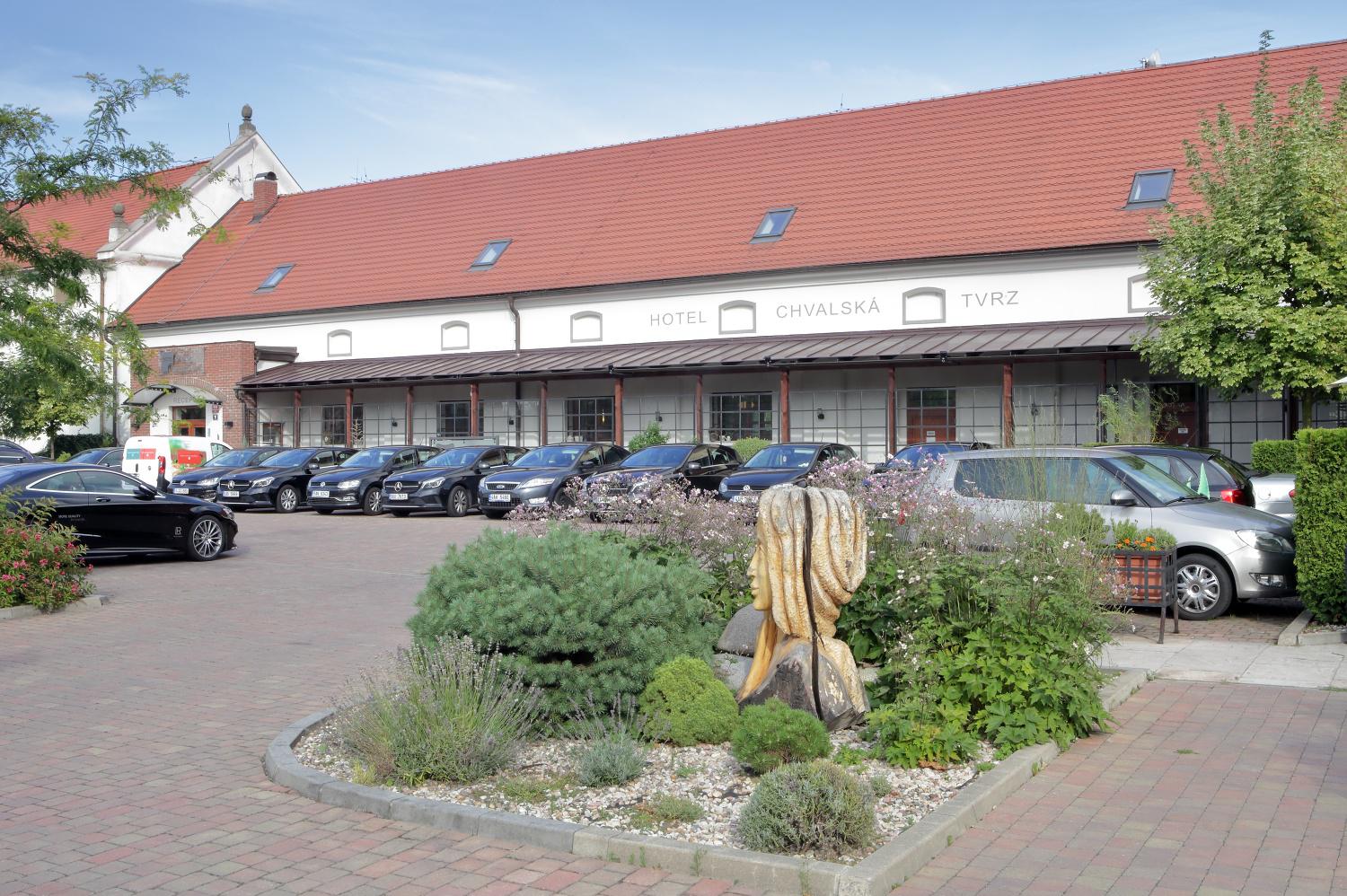 Hotel Chvalská Tvrz