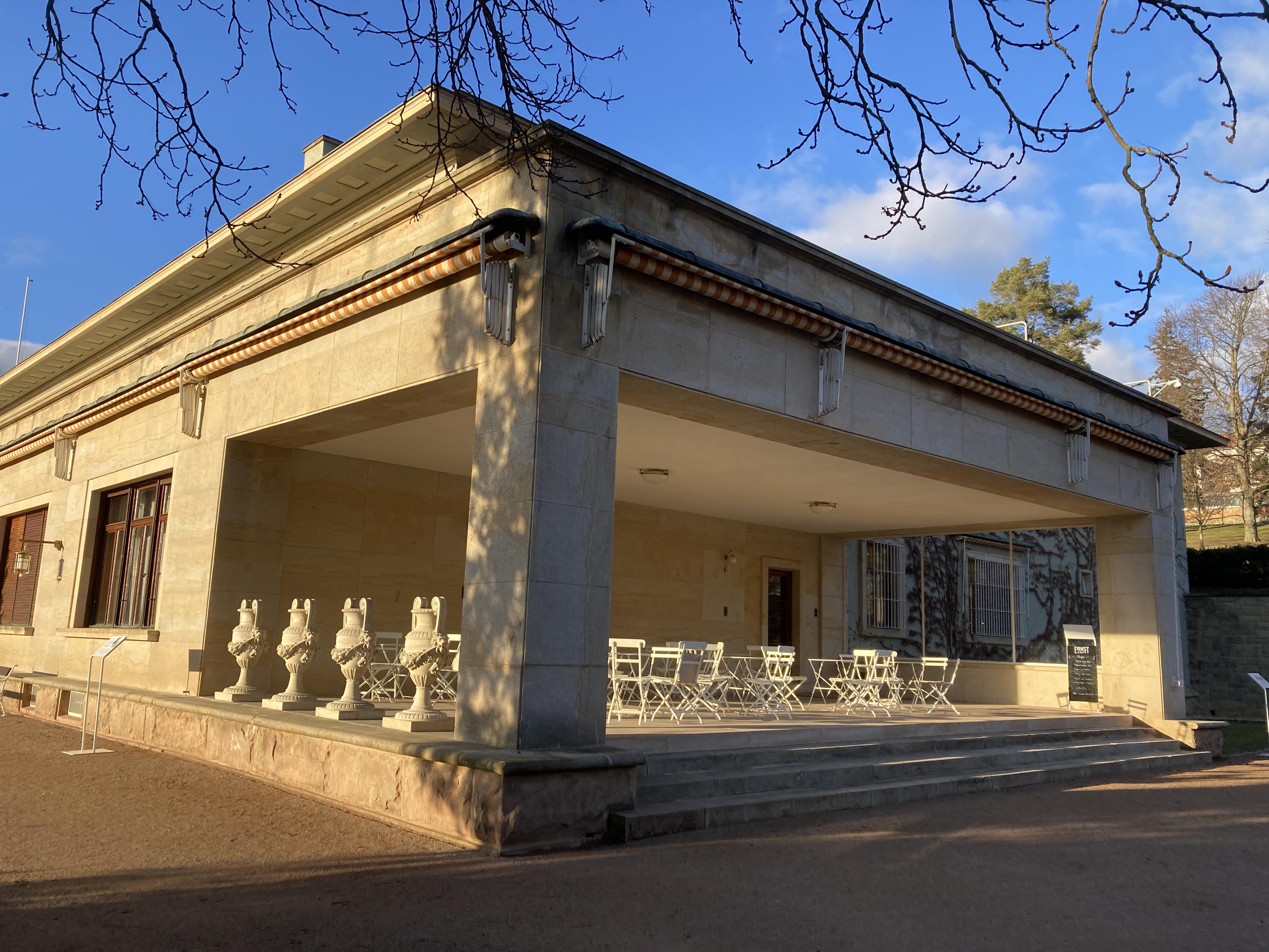 Café Ernst foto 6