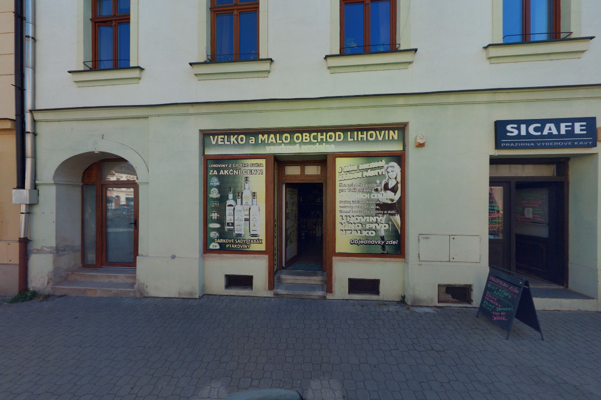 Velko a maloobchod lihovin - Leoš Kadlubiec