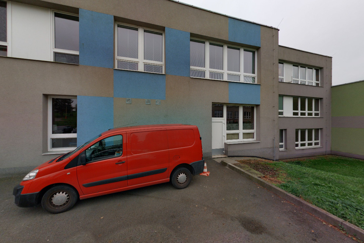 ZŠ Nový Jičín, Dlouhá