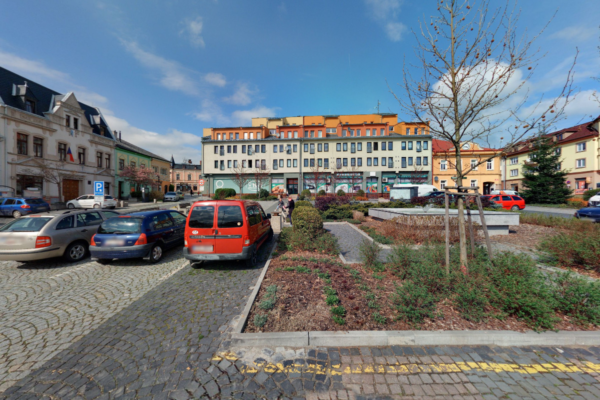 Nabíjecí stanice pro elektrokola a mobilní zařízení foto 2