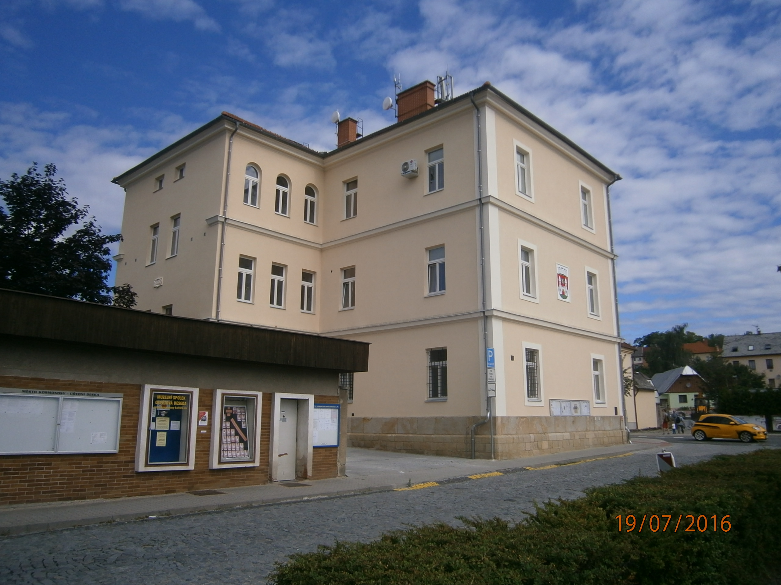 Kosmonosy - městský úřad foto 4