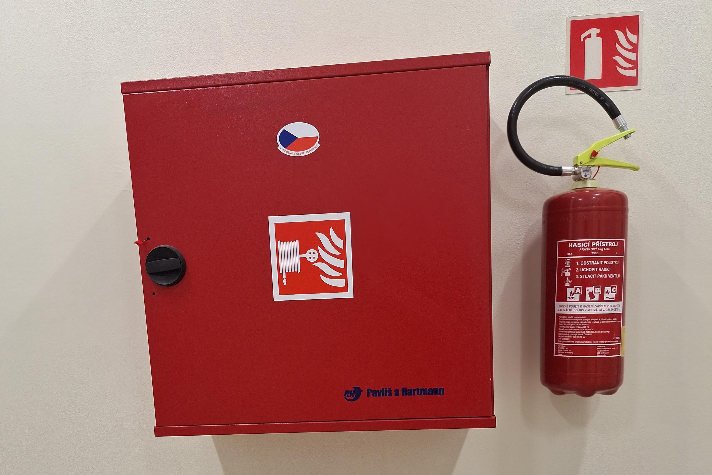 Revize hasicích přístrojů a hydrantů