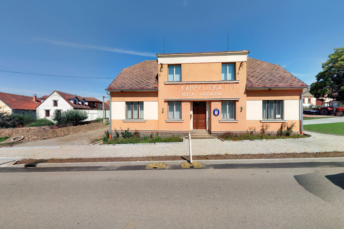 Doňov - obecní úřad foto 3