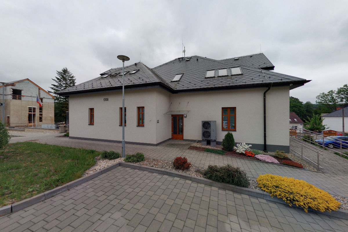 Chuchelná - obecní úřad foto 3