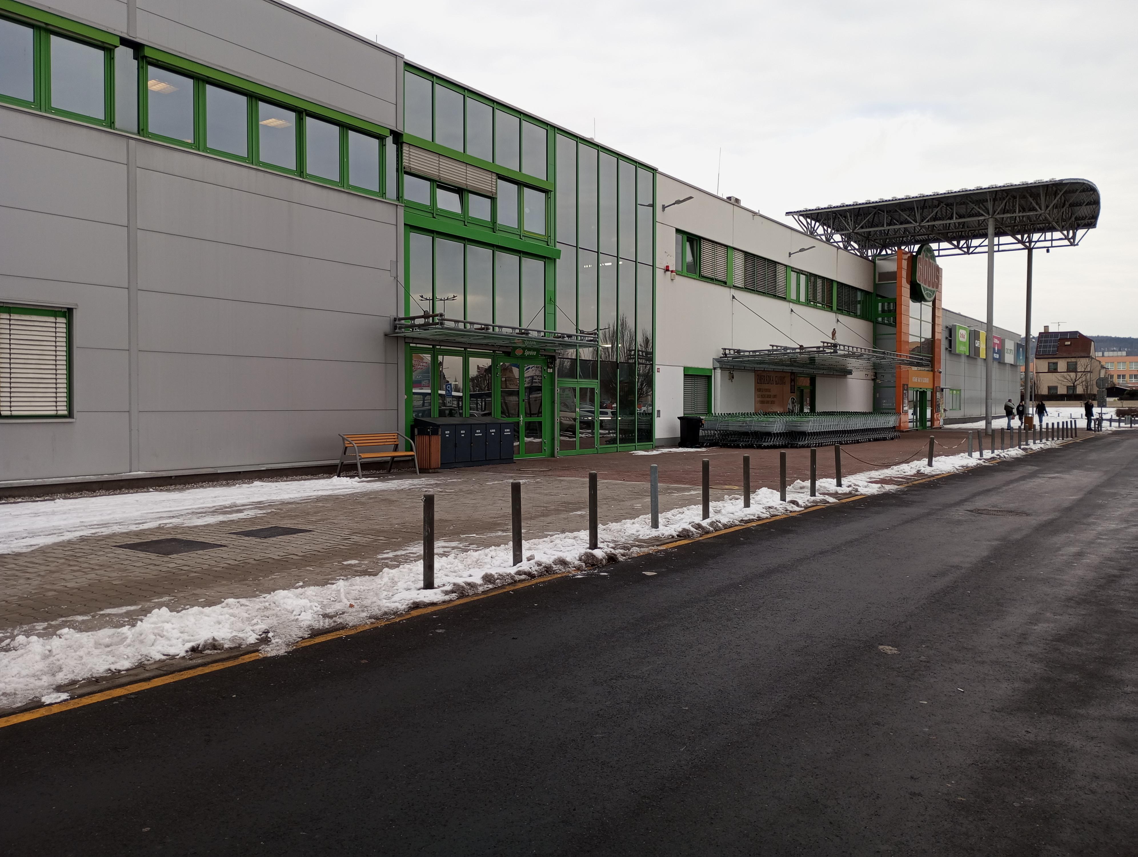 Globus Hypermarket foto 3