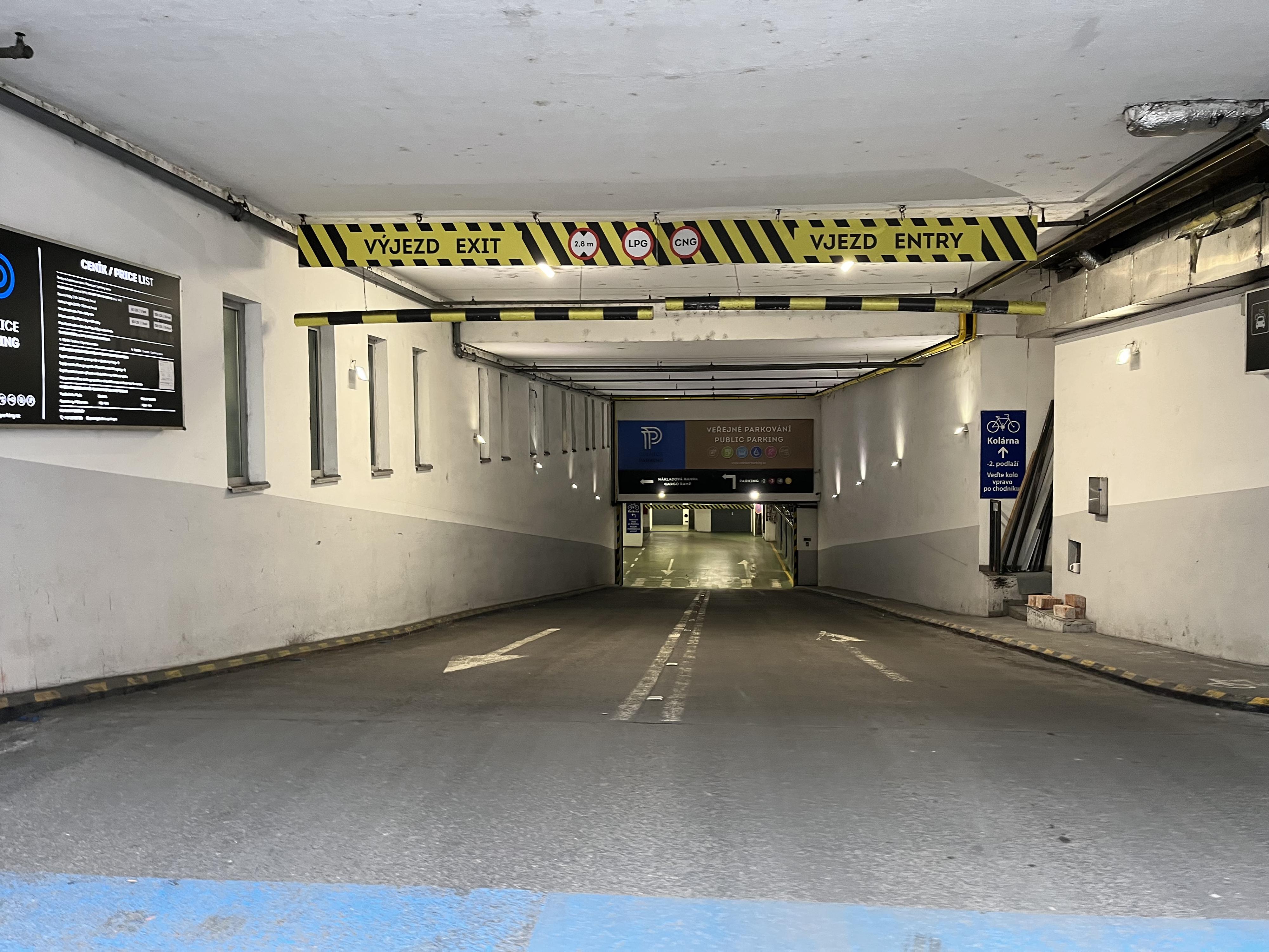 Celnice Parking foto 2