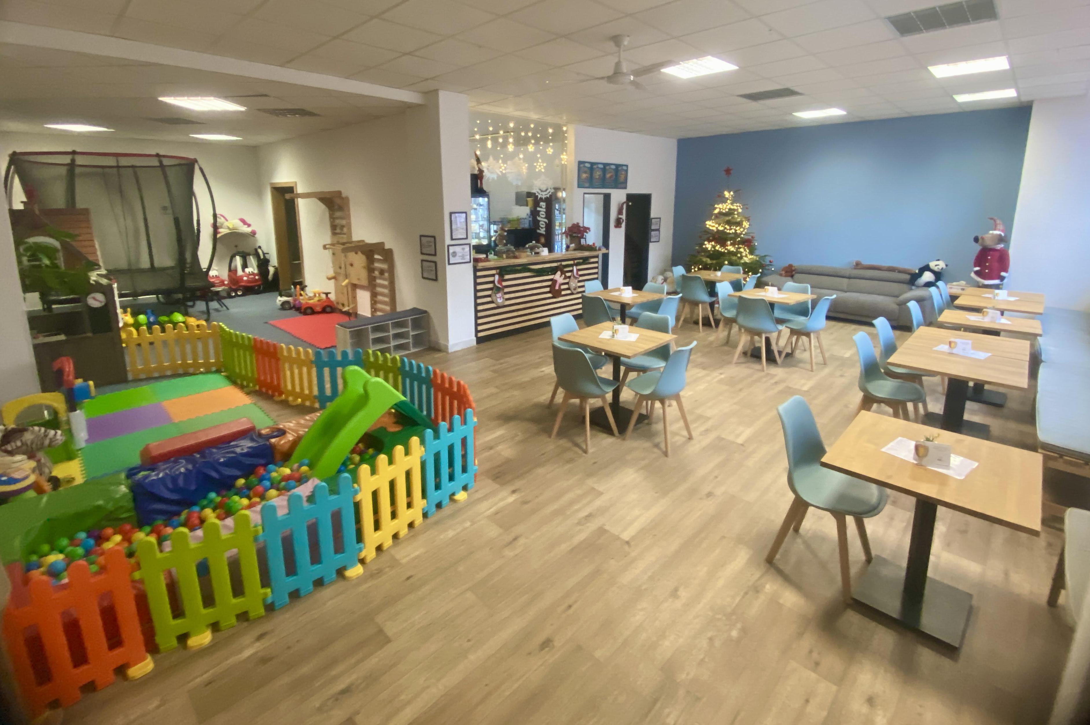 Café Vysmátý opičák