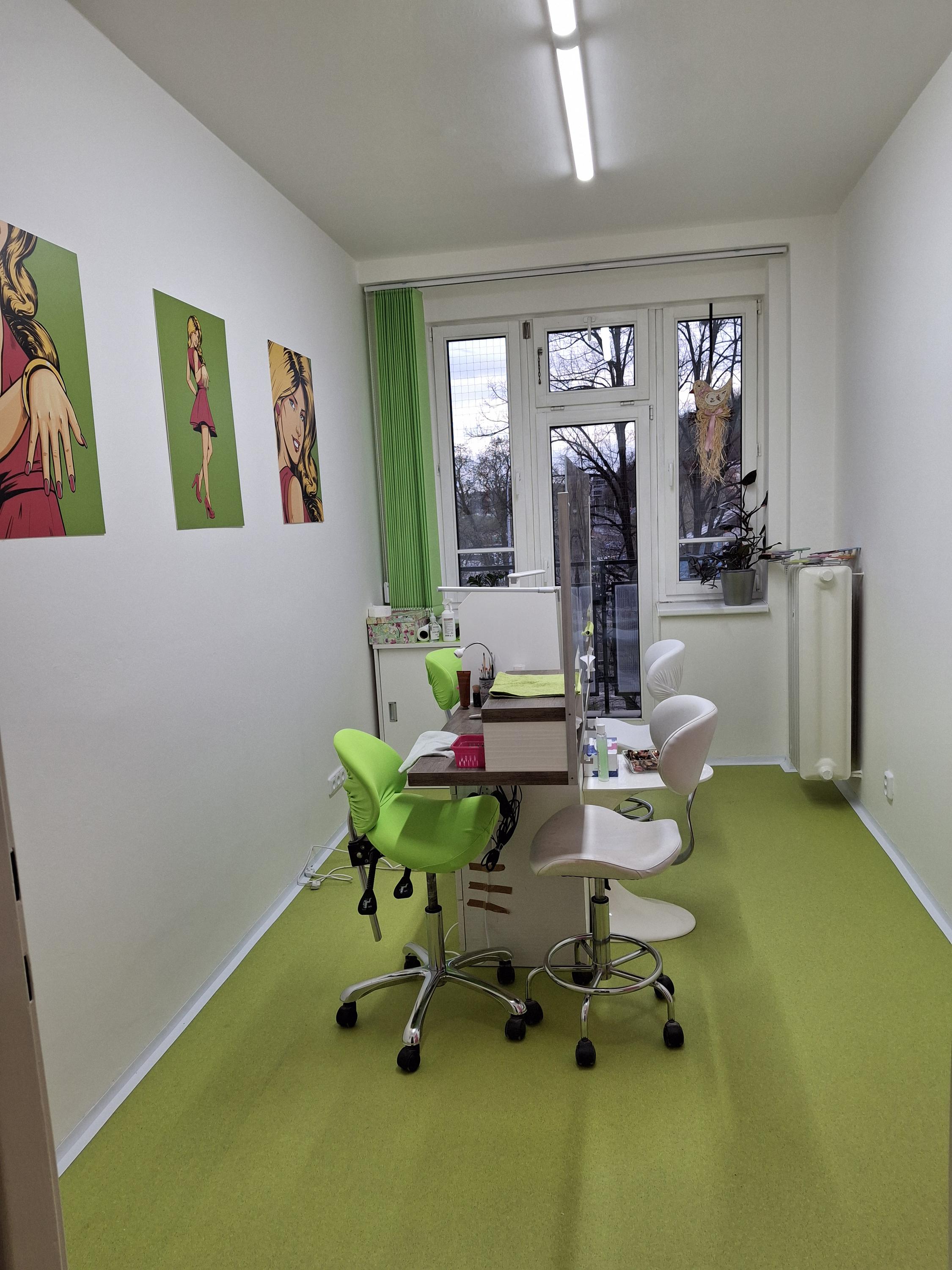 Kateřina Veselá - České Nehtové Studio foto 2