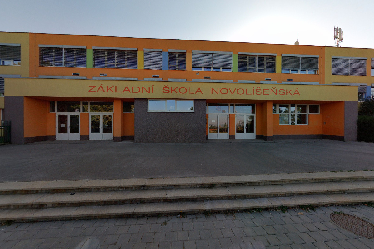 Michal Juda, Tenisová škola