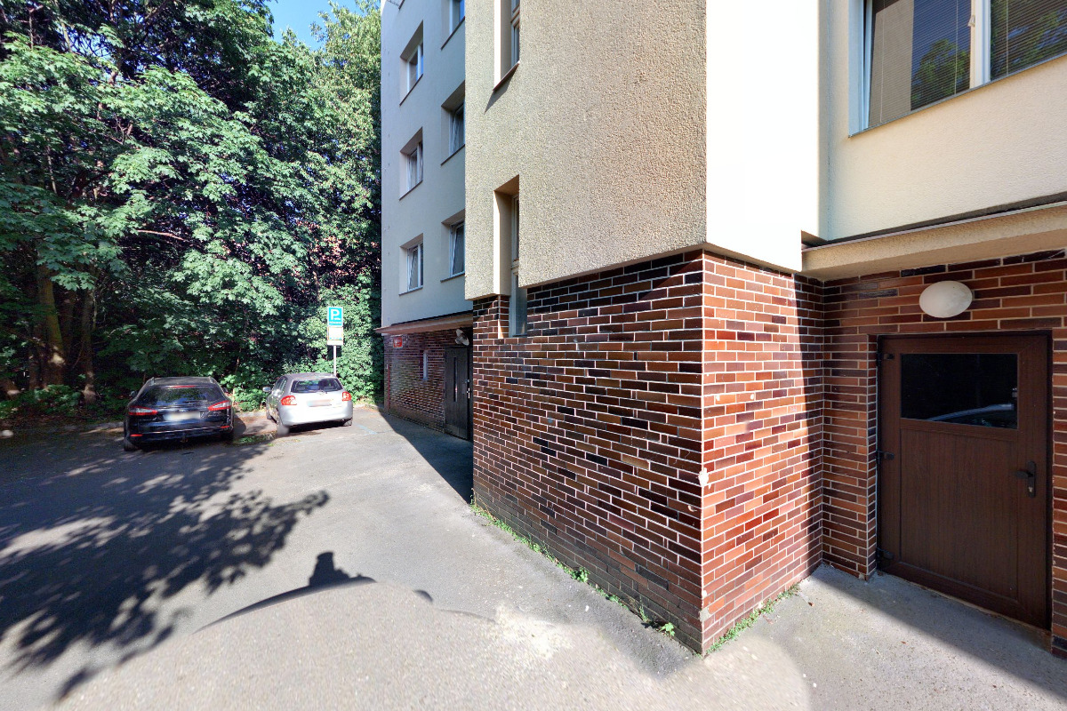 PRIMA LINGUA, s.r.o.