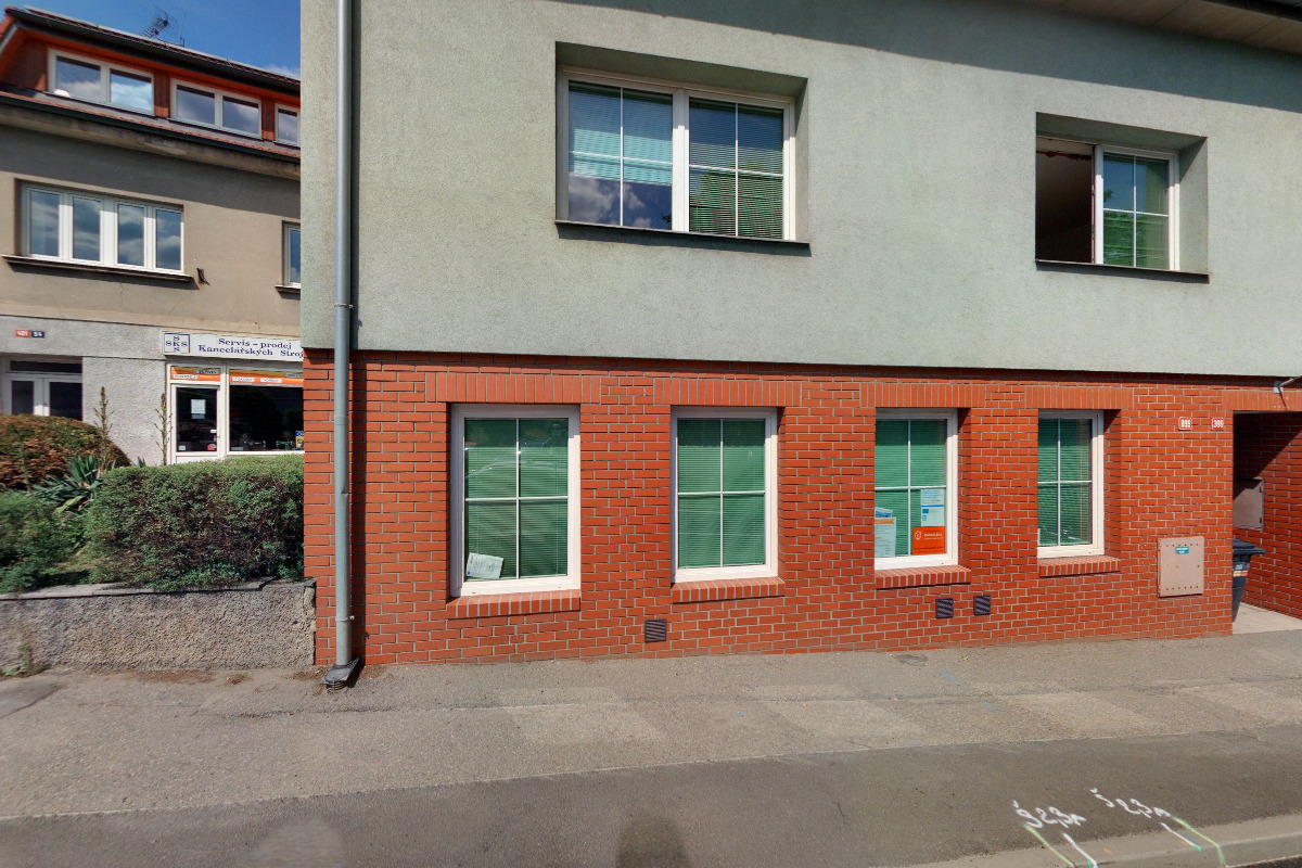 CERPOS - Dům na půl cesty