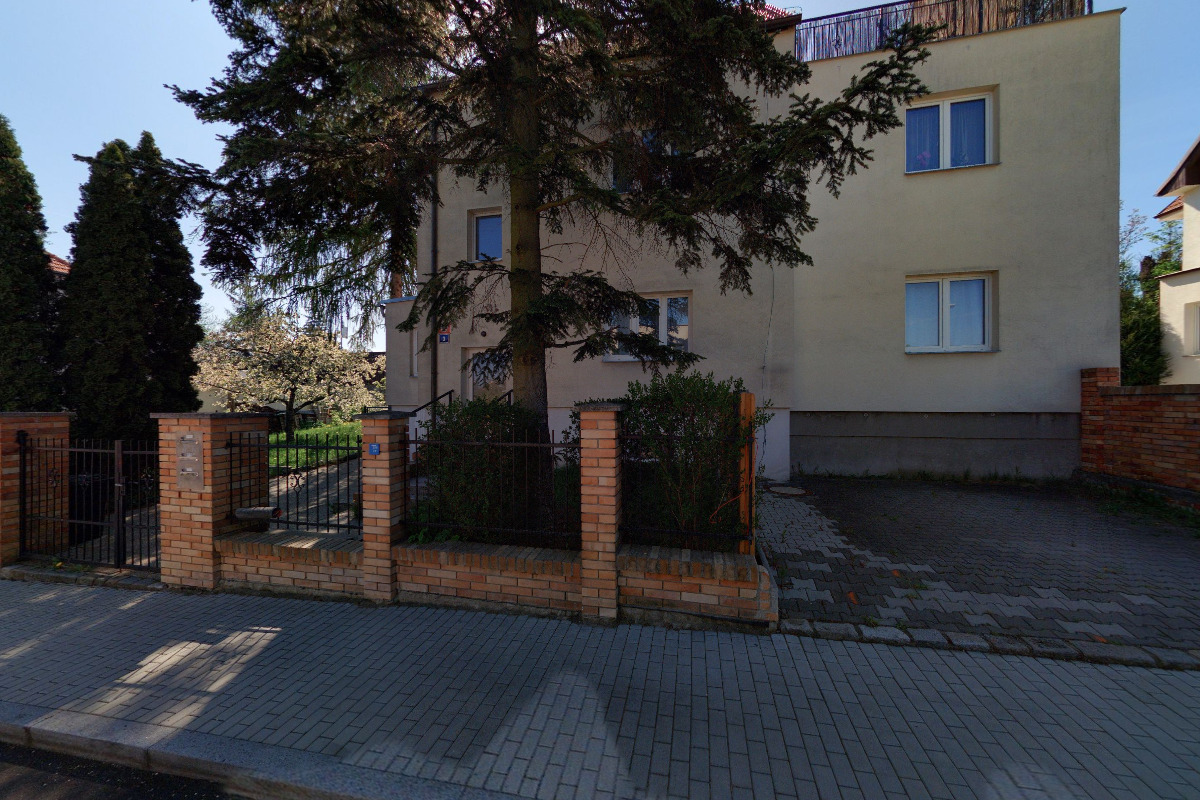 Ubytování Zbuzanská 3