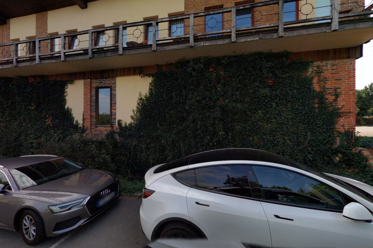 Nabíjecí stanice Golf Club Botanika foto 1