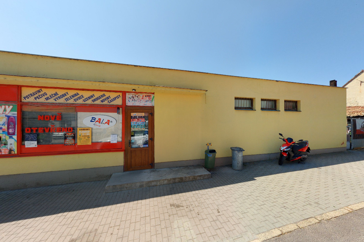 Potraviny U Tří housek foto 2