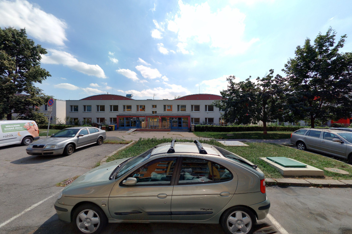 Mateřská škola, Praha 9 - Černý Most, Vybíralova 968 foto 2