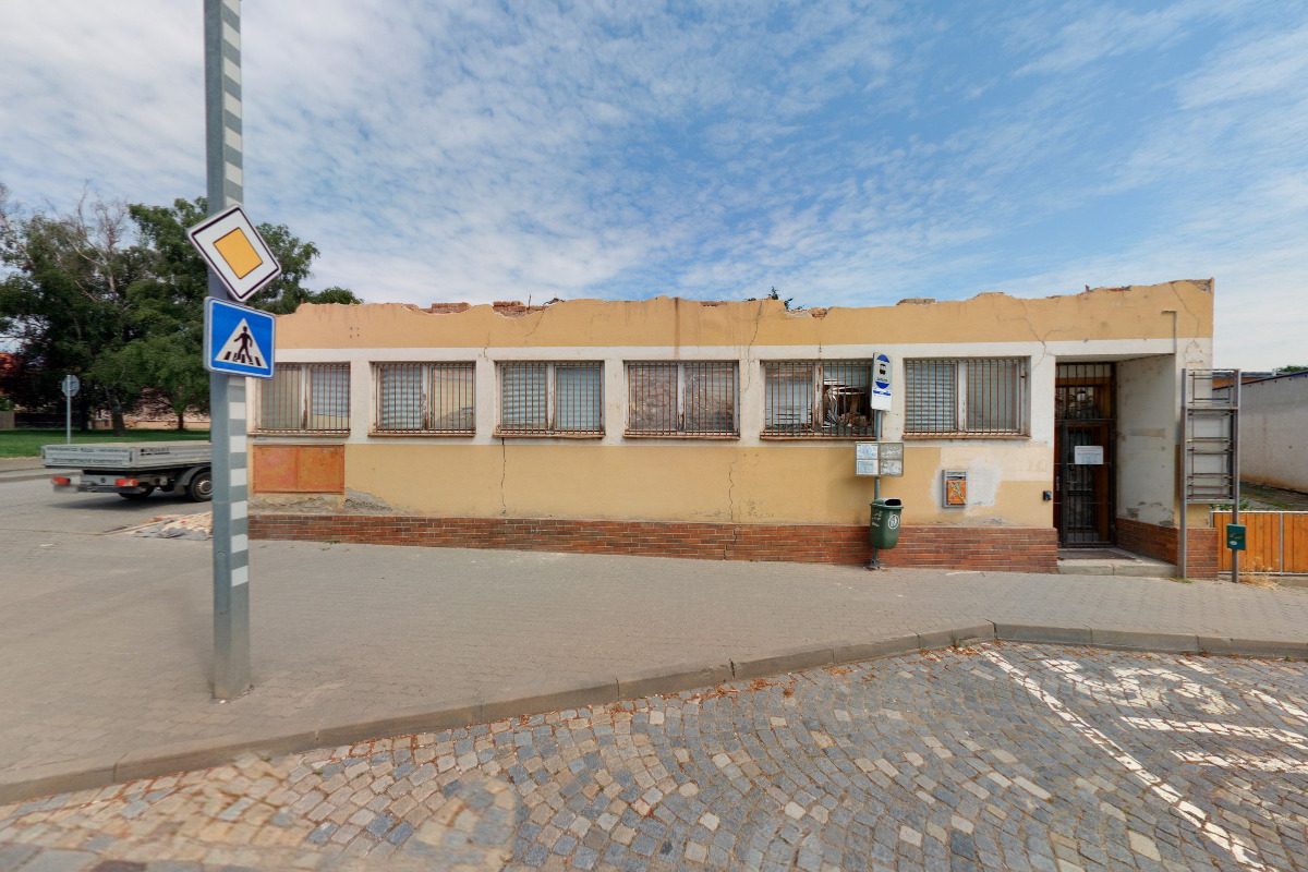 SKŘÍNĚ-DVEŘE-PODLAHY.CZ foto 2