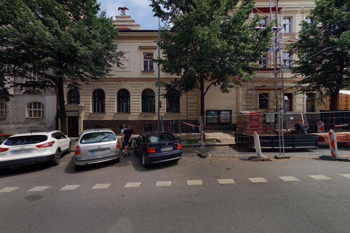 Junák - český skaut, 18. středisko Kruh Praha, Dívky foto 2