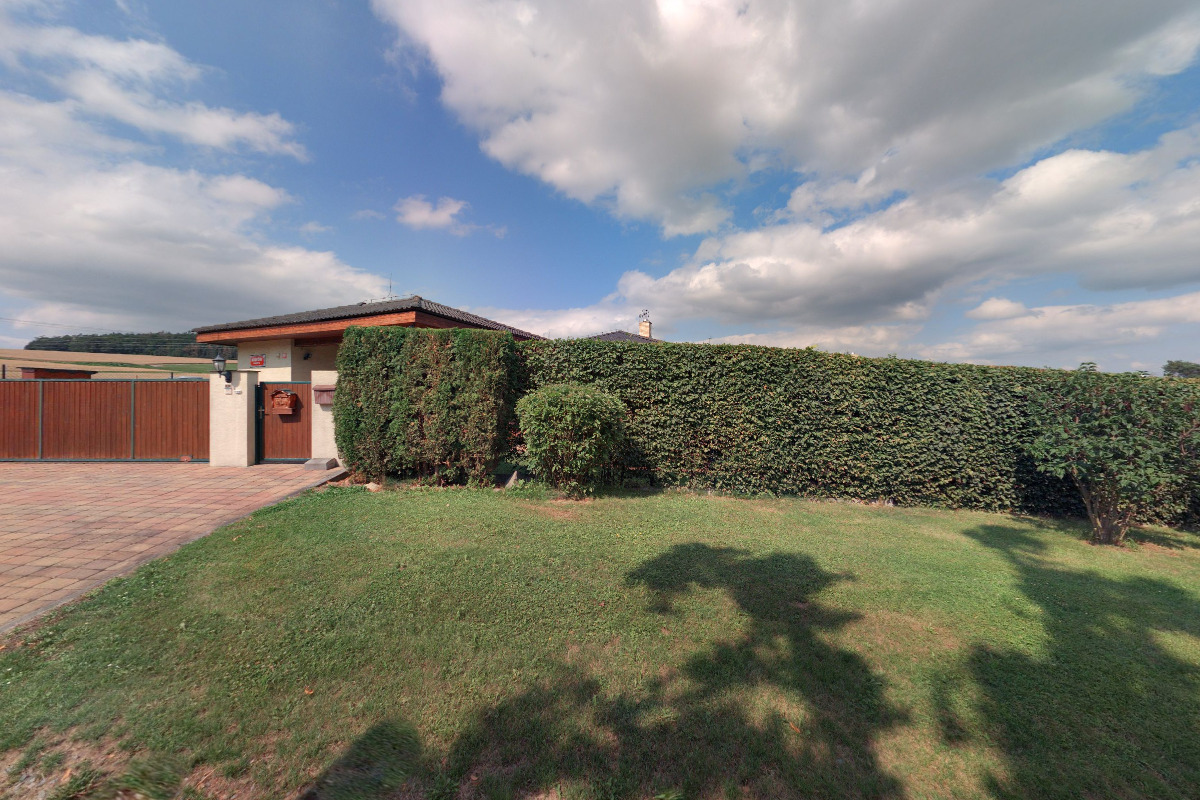 Renref & Stevenson, s.r.o.