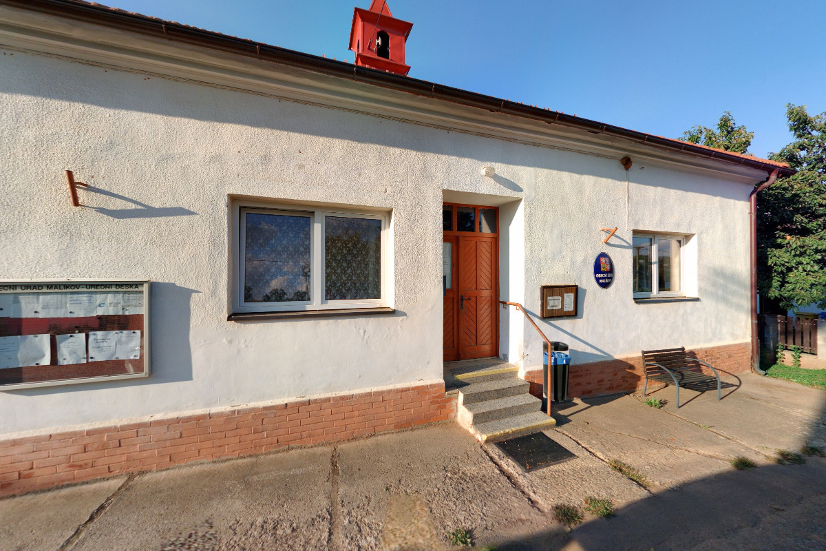 Malíkov - obecní úřad foto 3
