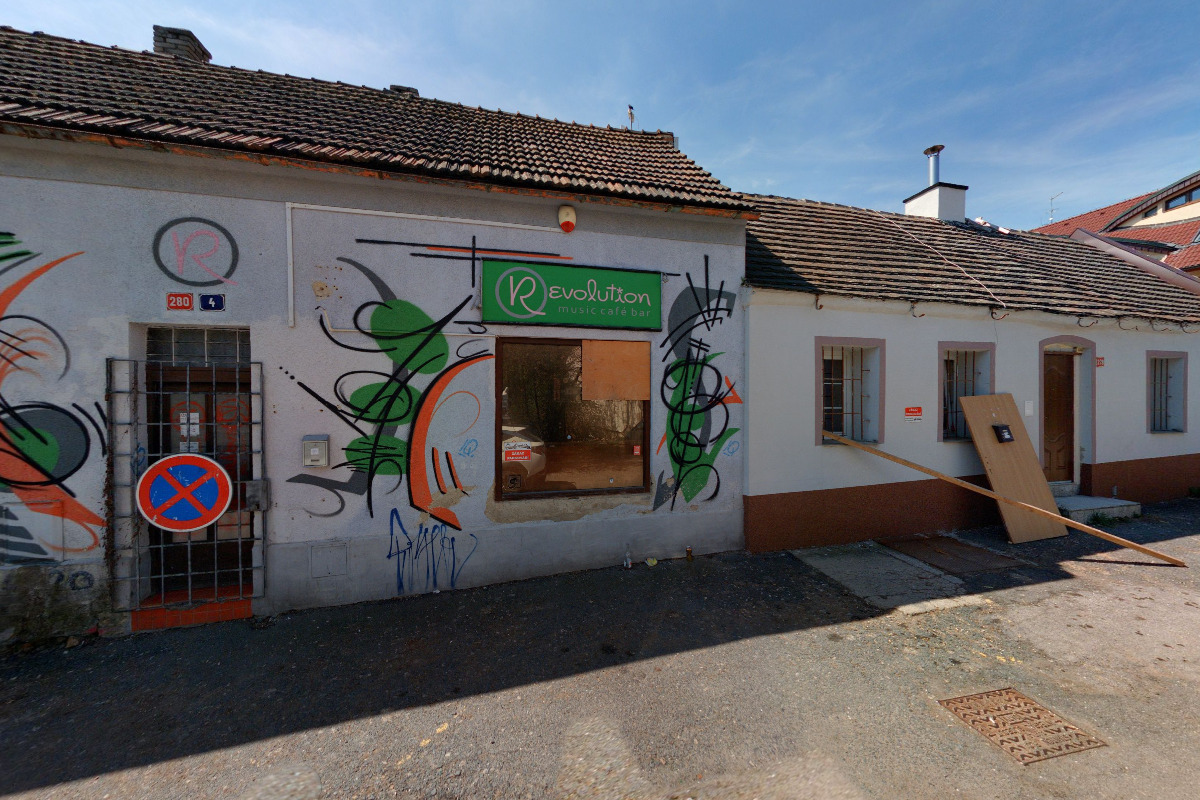 Revolution music bar