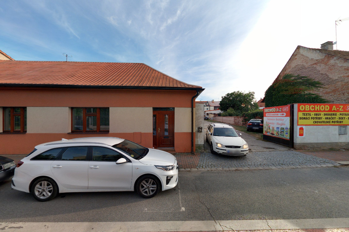 Obchod A-Z 551