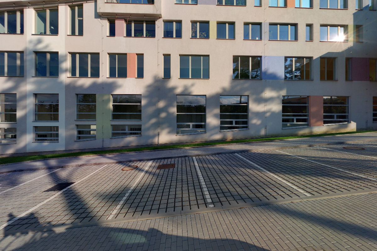 Kampus Plzeňská - 2.LF UK foto 2