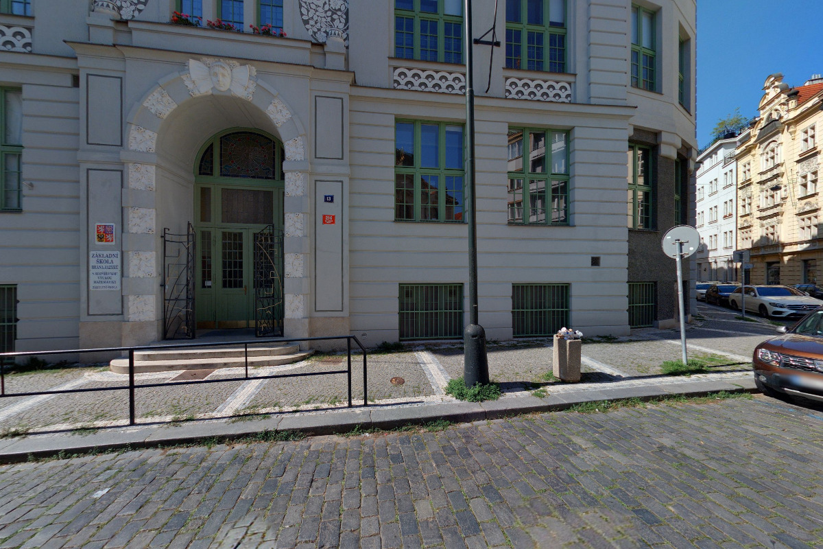 Brána jazyků pootevřená, nadační fond