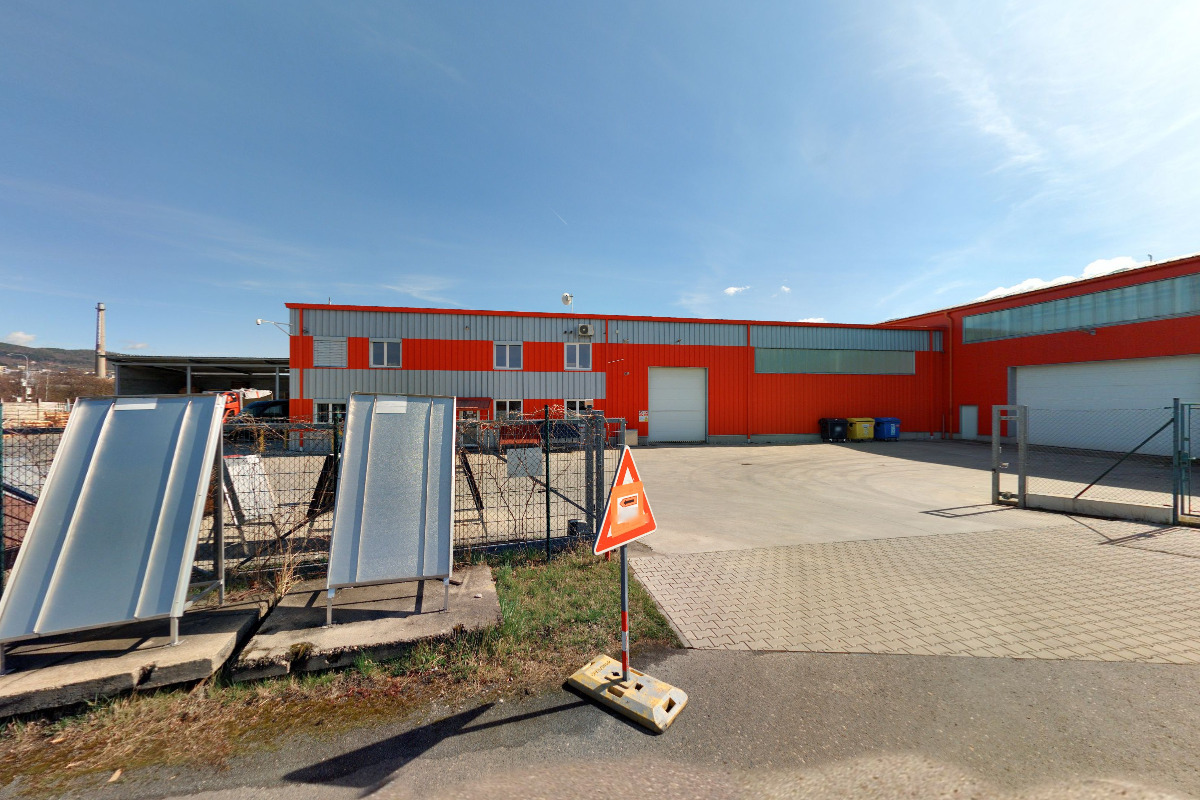 Peacock Batteries s.r.o.