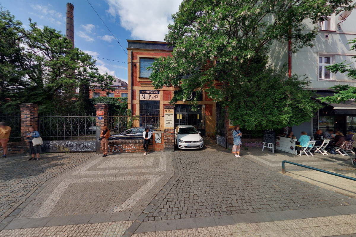 Nadační fond Adrieny Šimotové a Jiřího Johna, nadační fond